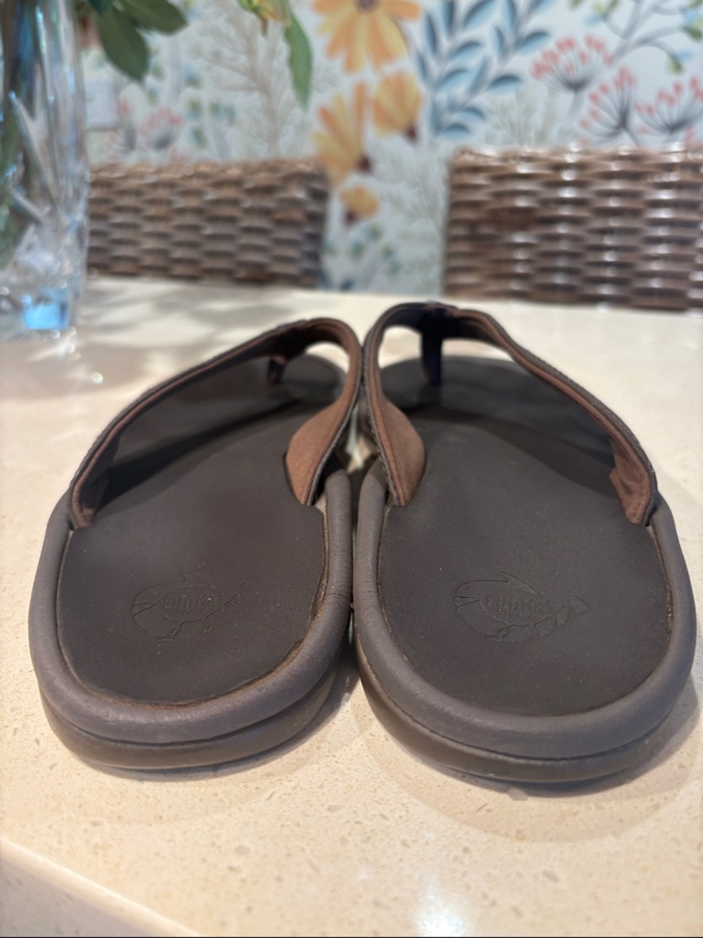 Women’s OluKai “ ‘Ohana” Dark Java Water Friendly Flip Flops - Size 7 - Picture 3 of 6